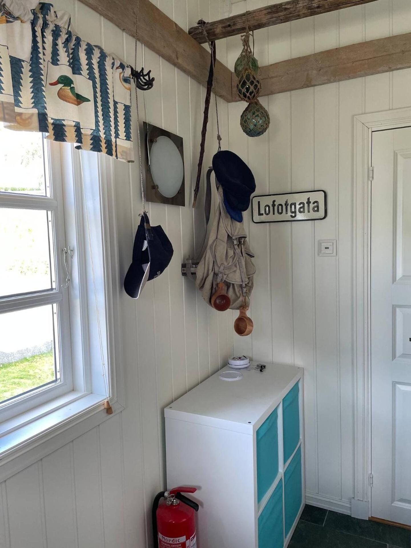 Nordlandshus Ved Havet Pa Reine, Lofoten Luaran gambar